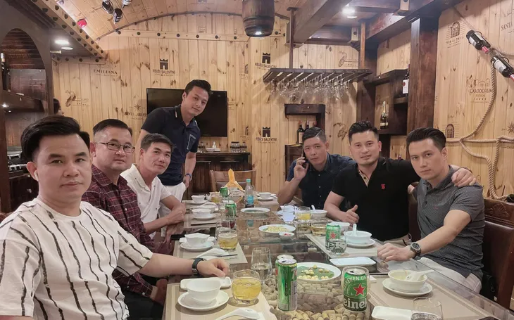 Dàn diễn viên Việt tuần qua: Hồng Diễm chỉ ở nhà, Phương Oanh tự nhủ bớt nghe bớt nói bớt nhìn - Ảnh 5. Dàn diễn viên Việt tuần qua: Hồng Diễm chỉ ở nhà, Phương Oanh tự nhủ bớt nghe bớt nói bớt nhìn - Ảnh 5.