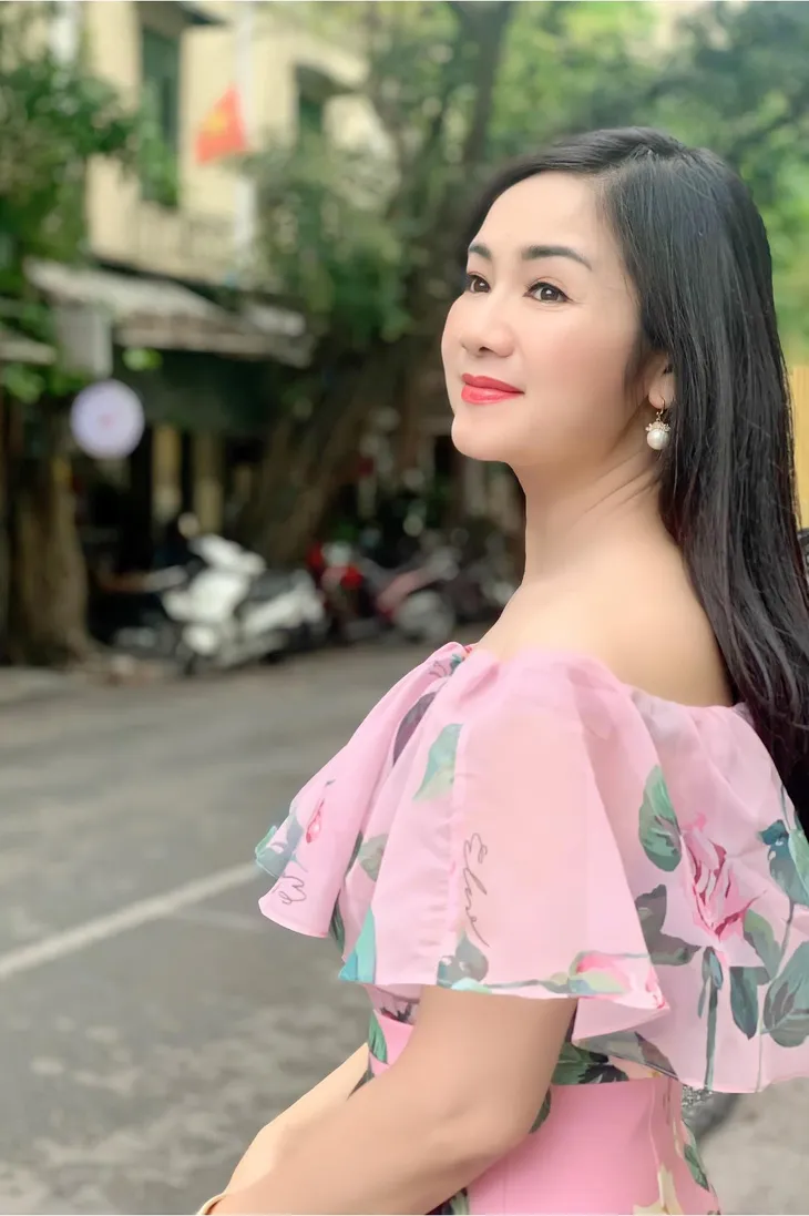 Dàn diễn viên Việt tuần qua: Hồng Diễm chỉ ở nhà, Phương Oanh tự nhủ bớt nghe bớt nói bớt nhìn - Ảnh 28. Dàn diễn viên Việt tuần qua: Hồng Diễm chỉ ở nhà, Phương Oanh tự nhủ bớt nghe bớt nói bớt nhìn - Ảnh 28.