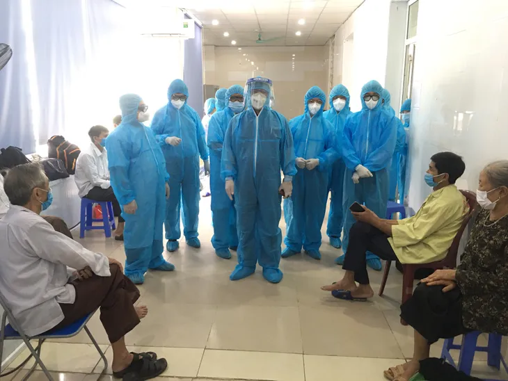 Vĩnh Phúc: Một bác sĩ nghi mắc COVID-19 - Ảnh 2. Vĩnh Phúc: Một bác sĩ nghi mắc COVID-19 - Ảnh 2.