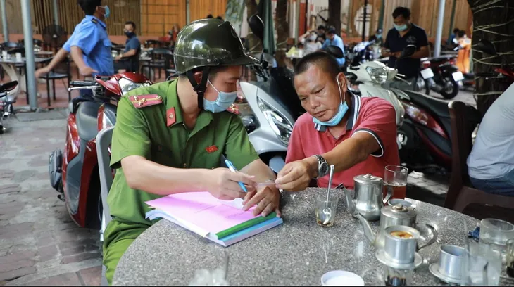 Vũng Tàu: Tăng cường xử lý vi phạm, kích hoạt nhiều biện pháp phòng chống dịch - Ảnh 2. Vũng Tàu: Tăng cường xử lý vi phạm, kích hoạt nhiều biện pháp phòng chống dịch - Ảnh 2.