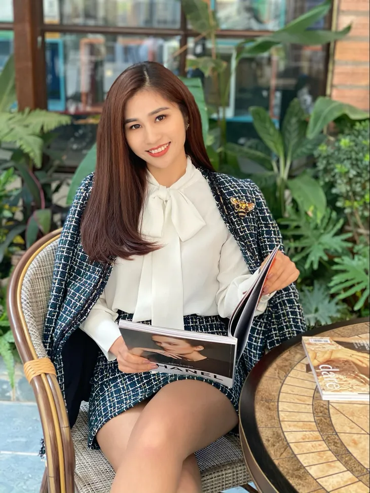 Dàn MC, BTV mê tóc dài: Thụy Vân biến hóa, Hoài Anh cuốn hút, Thu Hương lại than dày - Ảnh 37. Dàn MC, BTV mê tóc dài: Thụy Vân biến hóa, Hoài Anh cuốn hút, Thu Hương lại than dày - Ảnh 37.