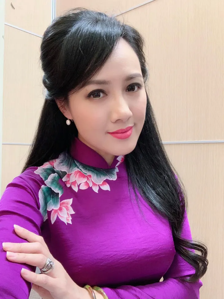 Dàn MC, BTV mê tóc dài: Thụy Vân biến hóa, Hoài Anh cuốn hút, Thu Hương lại than dày - Ảnh 23. Dàn MC, BTV mê tóc dài: Thụy Vân biến hóa, Hoài Anh cuốn hút, Thu Hương lại than dày - Ảnh 23.