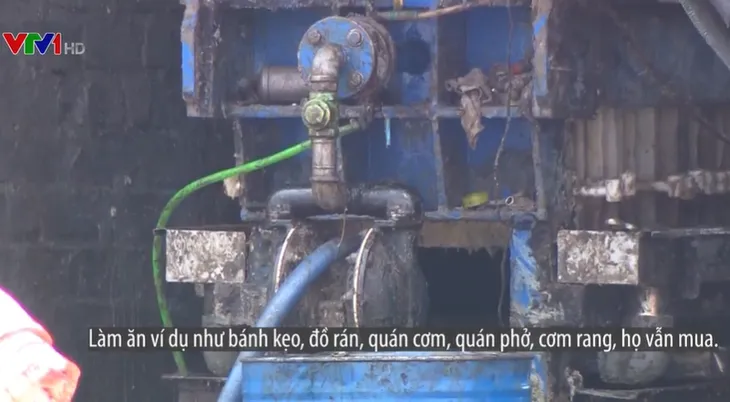 Cơ sở sản xuất dầu mỡ gây ô nhiễm, cách hơn 2km vẫn khó thở - Ảnh 2. Cơ sở sản xuất dầu mỡ gây ô nhiễm, cách hơn 2km vẫn khó thở - Ảnh 2.