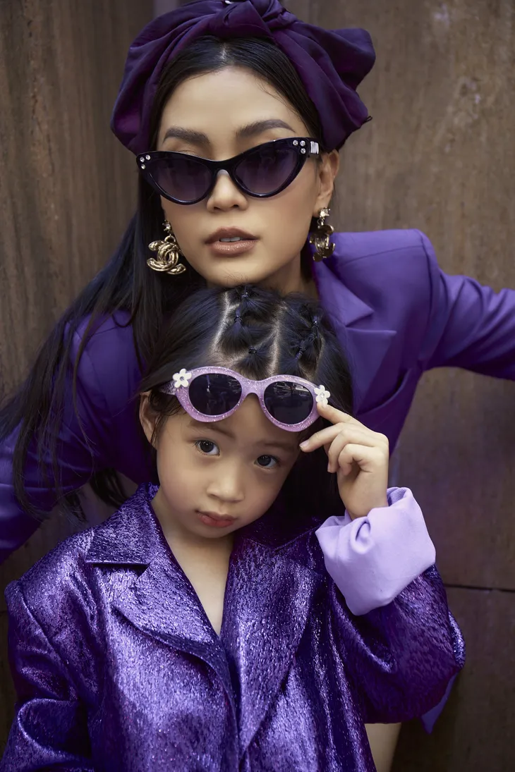 Mẹ con Á hậu Diễm Trang “chất lừ” trong bộ ảnh streetstyle - Ảnh 9. Mẹ con Á hậu Diễm Trang “chất lừ” trong bộ ảnh streetstyle - Ảnh 9.