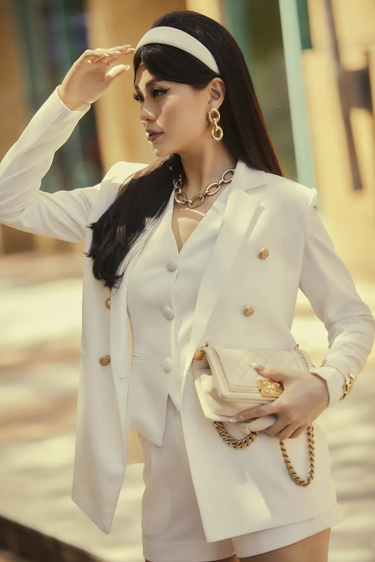 Mẹ con Á hậu Diễm Trang “chất lừ” trong bộ ảnh streetstyle - Ảnh 10. Mẹ con Á hậu Diễm Trang “chất lừ” trong bộ ảnh streetstyle - Ảnh 10.