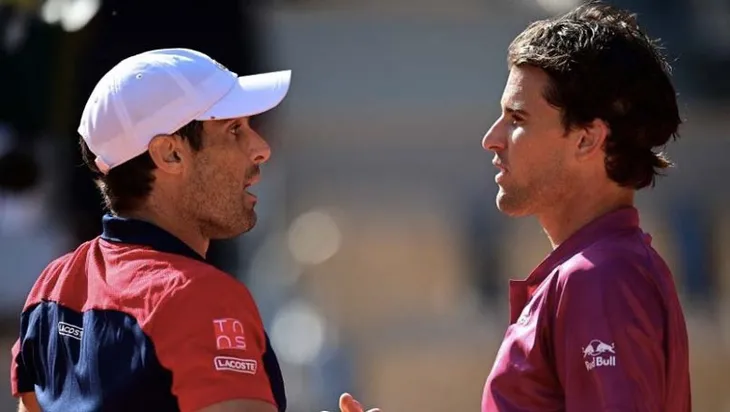 Roland Garros 2021: Dominic Thiem thua sốc ngay trong ngày ra quân - Ảnh 1. Roland Garros 2021: Dominic Thiem thua sốc ngay trong ngày ra quân - Ảnh 1.