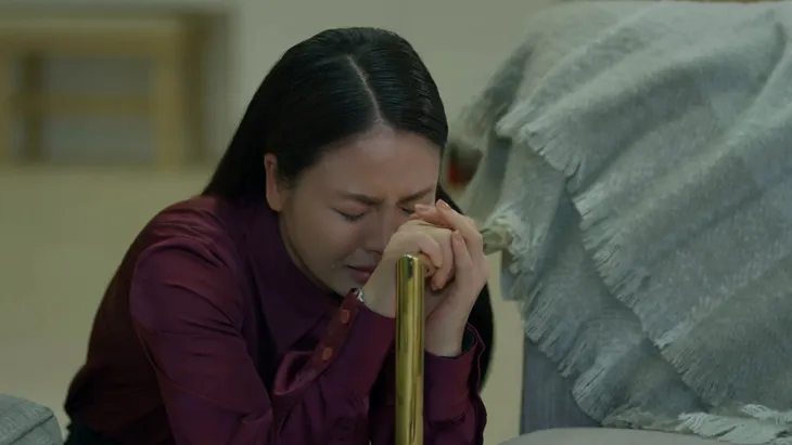 Khi diễn viên bận khóc... mà khán giả lại cứ khen xinh - Ảnh 6. Khi diễn viên bận khóc... mà khán giả lại cứ khen xinh - Ảnh 6.