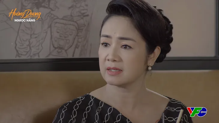 Hướng dương ngược nắng - Tập 62: Ông Quân phũ phàng đuổi bà Bạch Cúc để hẹn gặp Diễm Loan - Ảnh 1. Hướng dương ngược nắng - Tập 62: Ông Quân phũ phàng đuổi bà Bạch Cúc để hẹn gặp Diễm Loan - Ảnh 1.