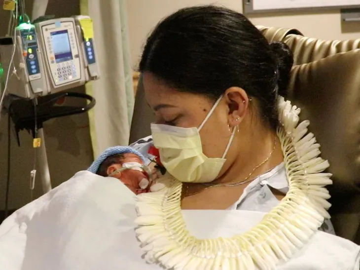 Đỡ đẻ thành công ca sinh con trên máy bay tại Mỹ - Ảnh 1. Đỡ đẻ thành công ca sinh con trên máy bay tại Mỹ - Ảnh 1.