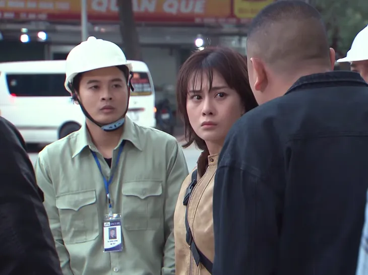 Hương vị tình thân - Tập 13: Nam bị bọn côn đồ đến quấy rối rồi đòi nợ - Ảnh 4. Hương vị tình thân - Tập 13: Nam bị bọn côn đồ đến quấy rối rồi đòi nợ - Ảnh 4.