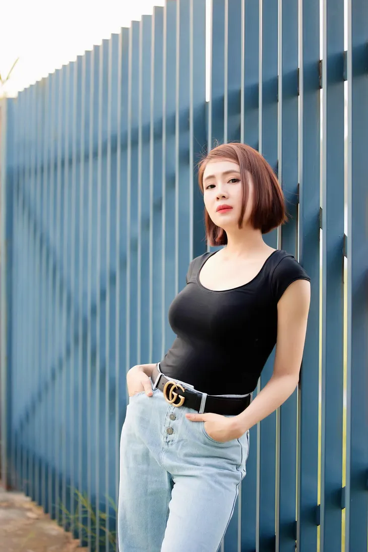 Dàn diễn viên Việt tuần qua: Đình Tú khoe ảnh giường chiếu, Lương Thu Trang đăng ảnh bikini thèm đi chơi - Ảnh 3. Dàn diễn viên Việt tuần qua: Đình Tú khoe ảnh giường chiếu, Lương Thu Trang đăng ảnh bikini thèm đi chơi - Ảnh 3.