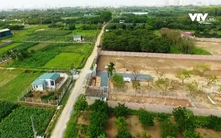 Dồn điền đổi thửa ở huyện Chương Mỹ, Hà Nội: Vị trí đẹp đều về tay người nhà cán bộ thôn? - Ảnh 3. Dồn điền đổi thửa ở huyện Chương Mỹ, Hà Nội: Vị trí đẹp đều về tay người nhà cán bộ thôn? - Ảnh 3.