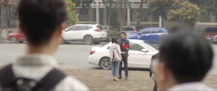 Hãy nói lời yêu - Tập 8: Phan nóng mắt khi thấy My được tán tỉnh, Bình lại bốc hơi sau chuỗi ngày theo đuổi My - Ảnh 2. Hãy nói lời yêu - Tập 8: Phan nóng mắt khi thấy My được tán tỉnh, Bình lại bốc hơi sau chuỗi ngày theo đuổi My - Ảnh 2.