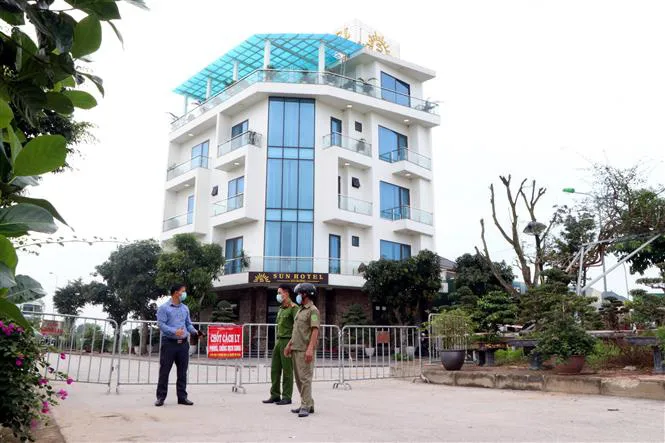 Nhiều địa phương phong tỏa, khẩn trương truy vết F1, F2 - Ảnh 1. Nhiều địa phương phong tỏa, khẩn trương truy vết F1, F2 - Ảnh 1.