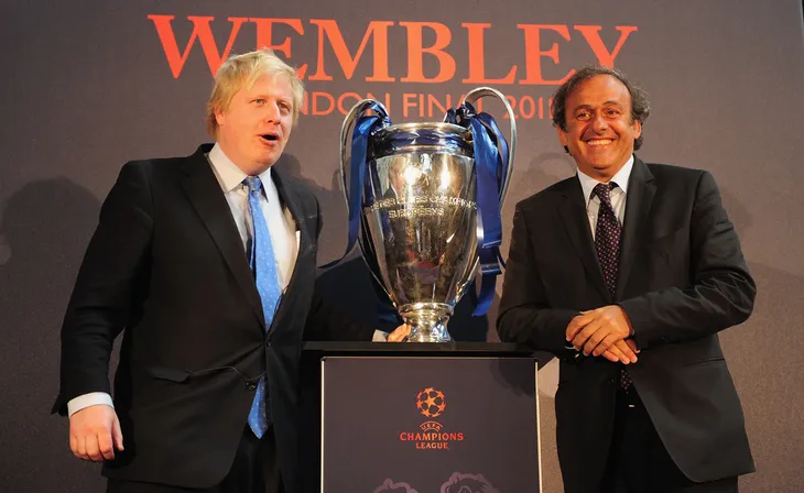 Thủ tướng Anh đề nghị đá chung kết Champions League tại Anh - Ảnh 2. Thủ tướng Anh đề nghị đá chung kết Champions League tại Anh - Ảnh 2.
