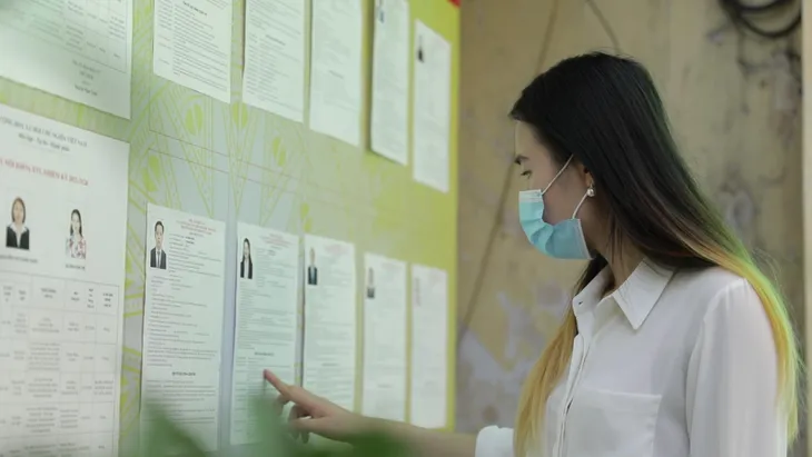 Những người trẻ lần đầu đi bầu cử: Háo hức và hồi hộp - Ảnh 2. Những người trẻ lần đầu đi bầu cử: Háo hức và hồi hộp - Ảnh 2.