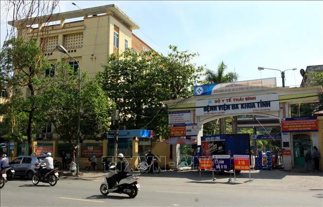 Phong tỏa, cách ly y tế 11 bệnh viện, cơ sở khám chữa bệnh trên cả nước vì COVID-19 - Ảnh 6. Phong tỏa, cách ly y tế 11 bệnh viện, cơ sở khám chữa bệnh trên cả nước vì COVID-19 - Ảnh 6.