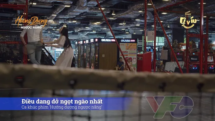 Loạt cảnh kết Hướng dương ngược nắng: Đám cưới đẹp như mơ, Hoàng giỏi võ, Minh gặp mẹ Cami - Ảnh 8. Loạt cảnh kết Hướng dương ngược nắng: Đám cưới đẹp như mơ, Hoàng giỏi võ, Minh gặp mẹ Cami - Ảnh 8.