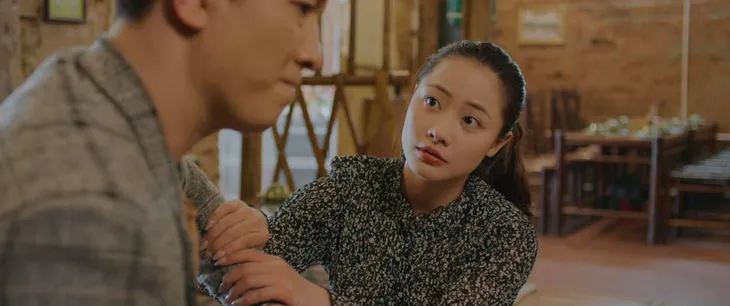 Mùa hoa tìm lại - Tập 4: Lệ (Thanh Hương) giả vờ đầu tư mua đất hòng gài bẫy vợ chồng chú thím - Ảnh 9. Mùa hoa tìm lại - Tập 4: Lệ (Thanh Hương) giả vờ đầu tư mua đất hòng gài bẫy vợ chồng chú thím - Ảnh 9.