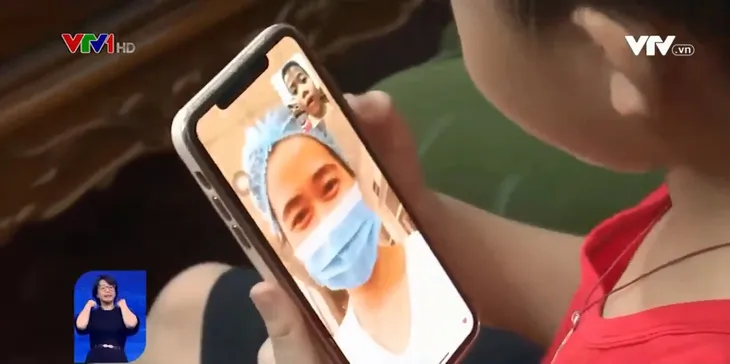 Bố mẹ cứ yên tâm chống dịch - lời nhắn gửi tràn đầy yêu thương của những đứa con - Ảnh 1. Bố mẹ cứ yên tâm chống dịch - lời nhắn gửi tràn đầy yêu thương của những đứa con - Ảnh 1.