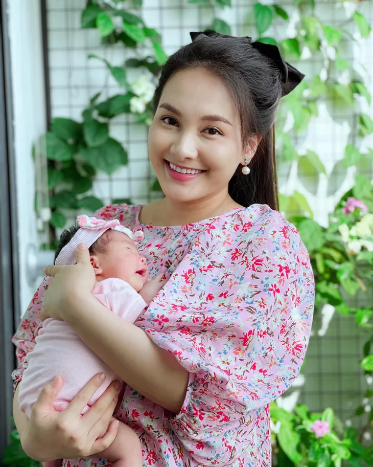 Bảo Thanh kể hành trình chào đón công chúa gay cấn như phim - Ảnh 2. Bảo Thanh kể hành trình chào đón công chúa gay cấn như phim - Ảnh 2.