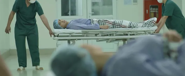 Hãy nói lời yêu - Tập 17: Phan và mẹ bước vào cuộc phẫu thuật ghép thận - Ảnh 1. Hãy nói lời yêu - Tập 17: Phan và mẹ bước vào cuộc phẫu thuật ghép thận - Ảnh 1.