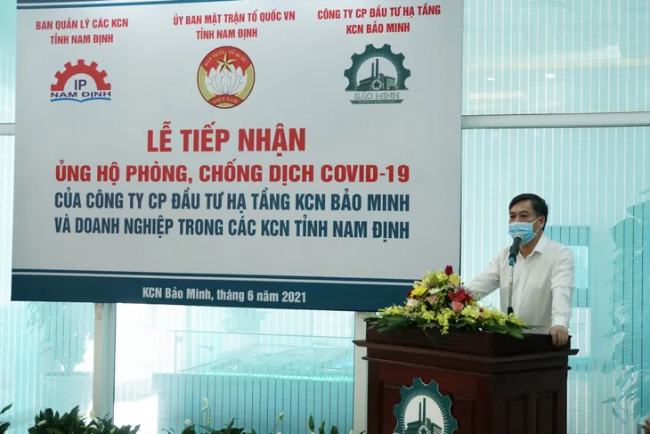 “Thấp thỏm” vì COVID-19, doanh nghiệp tại khu công nghiệp muốn tiếp cận sớm vaccine - Ảnh 2. “Thấp thỏm” vì COVID-19, doanh nghiệp tại khu công nghiệp muốn tiếp cận sớm vaccine - Ảnh 2.