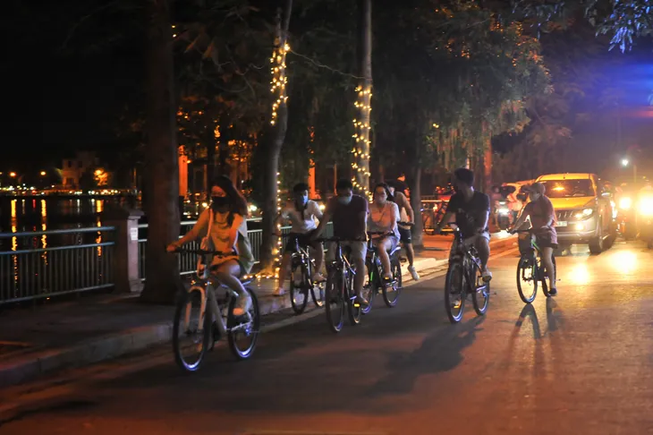 Cơn sốt dịch vụ cho thuê xe đạp mùa dịch - Ảnh 9. Cơn sốt dịch vụ cho thuê xe đạp mùa dịch - Ảnh 9.