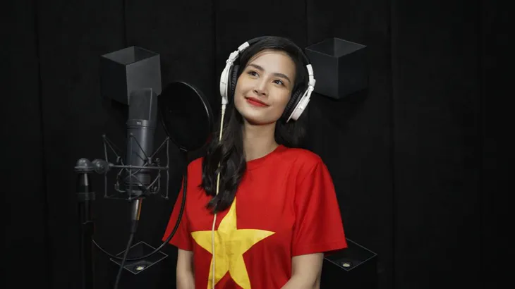 Hơn 50 nghệ sĩ hòa giọng trong MV Sức mạnh Việt Nam - Ảnh 3. Hơn 50 nghệ sĩ hòa giọng trong MV Sức mạnh Việt Nam - Ảnh 3.