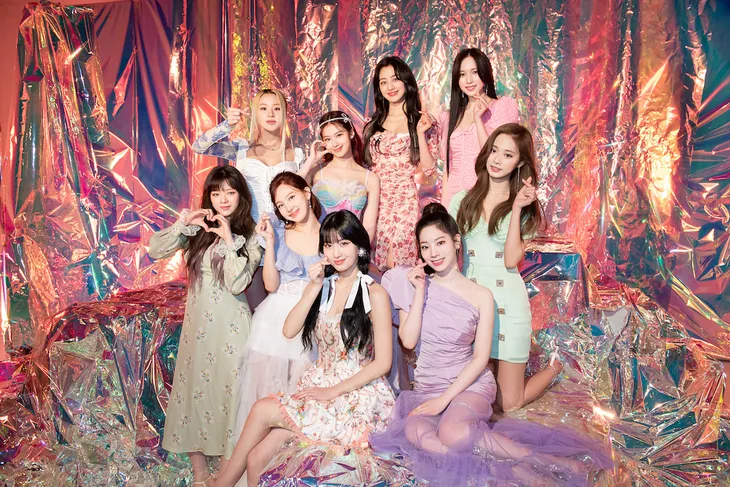 TWICE ra mắt album mở rộng Taste of Love chỉ có trên Spotify - Ảnh 2. TWICE ra mắt album mở rộng Taste of Love chỉ có trên Spotify - Ảnh 2.