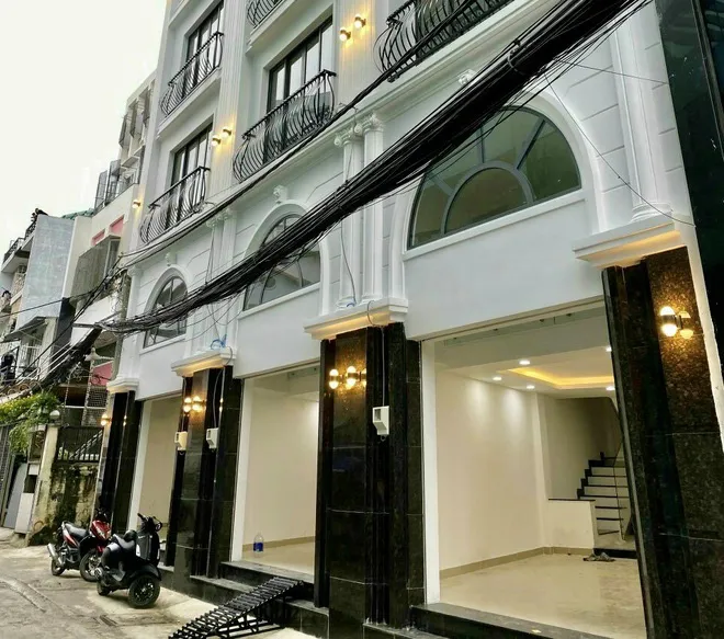 Dịch vụ cho thuê nhà trọ ở TP Hồ Chí Minh lao đao vì dịch bệnh, hết thời “hốt bạc” - Ảnh 1. Dịch vụ cho thuê nhà trọ ở TP Hồ Chí Minh lao đao vì dịch bệnh, hết thời “hốt bạc” - Ảnh 1.