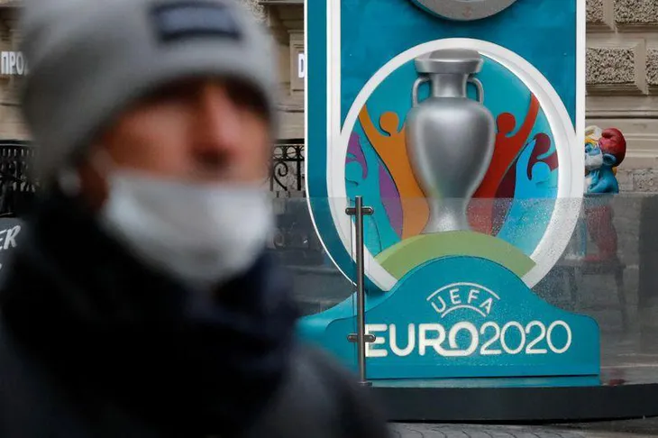 EURO 2020 - “Phao cứu sinh” cho kinh tế châu Âu giữa cơn khủng hoảng? - Ảnh 1. EURO 2020 - “Phao cứu sinh” cho kinh tế châu Âu giữa cơn khủng hoảng? - Ảnh 1.