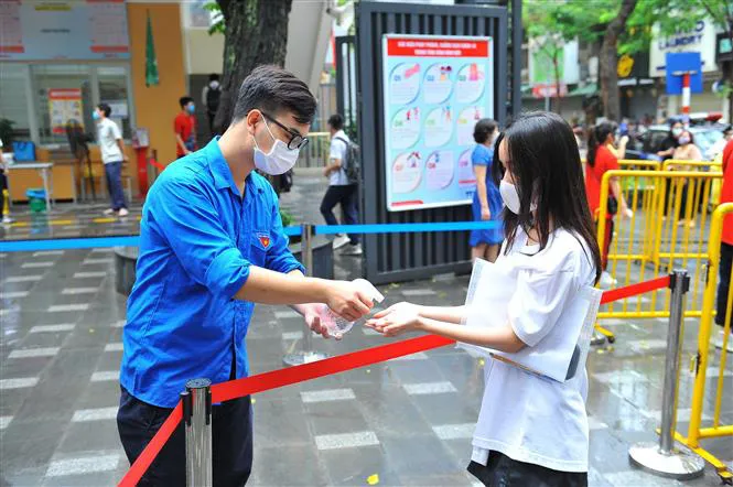 Hà Nội dự kiến công bố điểm chuẩn lớp 10 THPT năm 2021 sớm hơn kế hoạch 2 ngày - Ảnh 1. Hà Nội dự kiến công bố điểm chuẩn lớp 10 THPT năm 2021 sớm hơn kế hoạch 2 ngày - Ảnh 1.