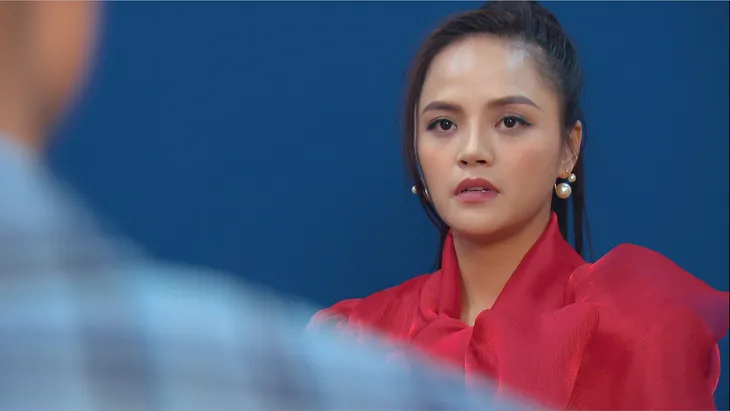 Hương vị tình thân - Tập 40: Vùng vằng đến chia tay, nào ngờ Thy ngã vào lòng Huy - Ảnh 10. Hương vị tình thân - Tập 40: Vùng vằng đến chia tay, nào ngờ Thy ngã vào lòng Huy - Ảnh 10.