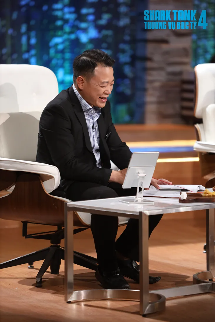 Shark Bình hứa hẹn hỗ trợ startup công nghệ thông tin tham gia Shark Tank Mỹ - Ảnh 5. Shark Bình hứa hẹn hỗ trợ startup công nghệ thông tin tham gia Shark Tank Mỹ - Ảnh 5.