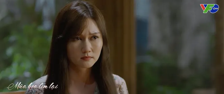 Mùa hoa tìm lại - Tập 10: Tuyết buồn rầu than cuộc đời thảm hại, Việt vô tư phán sao khổ bằng Lệ - Ảnh 3. Mùa hoa tìm lại - Tập 10: Tuyết buồn rầu than cuộc đời thảm hại, Việt vô tư phán sao khổ bằng Lệ - Ảnh 3.