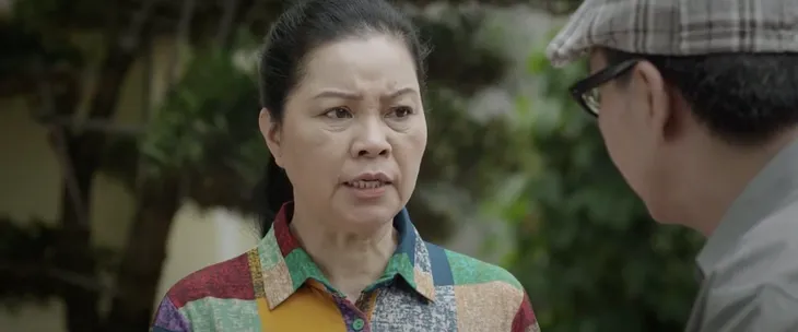 Mùa hoa tìm lại - Tập 10: Hóa ra 10 năm trước chính Tuyết đánh thuốc mê khiến Lệ bị chụp ảnh nóng - Ảnh 20. Mùa hoa tìm lại - Tập 10: Hóa ra 10 năm trước chính Tuyết đánh thuốc mê khiến Lệ bị chụp ảnh nóng - Ảnh 20.