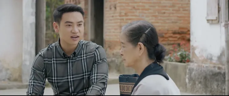 Mùa hoa tìm lại - Tập 10: Hóa ra 10 năm trước chính Tuyết đánh thuốc mê khiến Lệ bị chụp ảnh nóng - Ảnh 3. Mùa hoa tìm lại - Tập 10: Hóa ra 10 năm trước chính Tuyết đánh thuốc mê khiến Lệ bị chụp ảnh nóng - Ảnh 3.