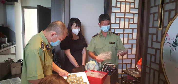 Bắt giữ lô đông trùng hạ thảo không rõ nguồn gốc lớn nhất từ trước đến nay - Ảnh 1.