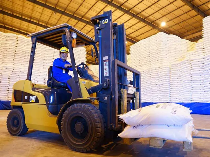 Áp thuế đường Thái, mía đường trong nước hưởng lợi gì? - Ảnh 1. Áp thuế đường Thái, mía đường trong nước hưởng lợi gì? - Ảnh 1.