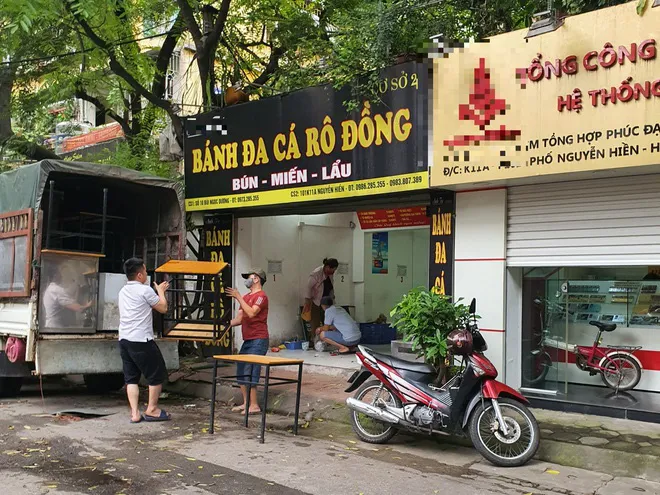 Mặt bằng phố cổ một thời giành giật, giờ hạ giá hết cỡ vẫn vắng khách thuê - Ảnh 1. Mặt bằng phố cổ một thời giành giật, giờ hạ giá hết cỡ vẫn vắng khách thuê - Ảnh 1.
