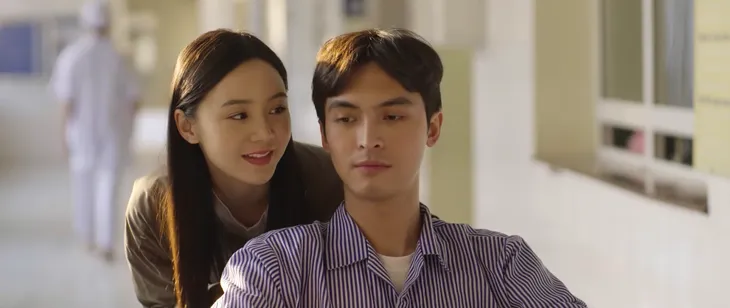 Hãy nói lời yêu - Tập 20: My (Quỳnh Kool) chạnh lòng khi Phan hạnh phúc nói về mẹ - Ảnh 1. Hãy nói lời yêu - Tập 20: My (Quỳnh Kool) chạnh lòng khi Phan hạnh phúc nói về mẹ - Ảnh 1.