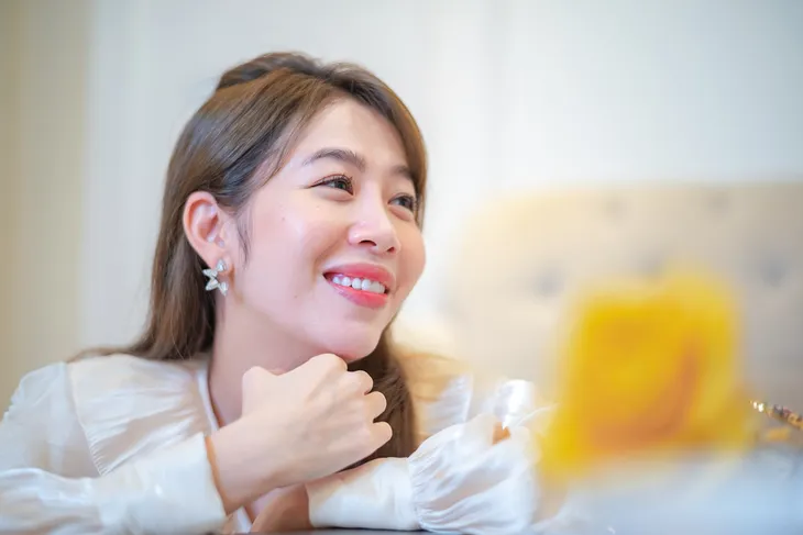 BTV Diệp Chi cực xinh với phong cách thời trang bánh bèo - Ảnh 12. BTV Diệp Chi cực xinh với phong cách thời trang bánh bèo - Ảnh 12.