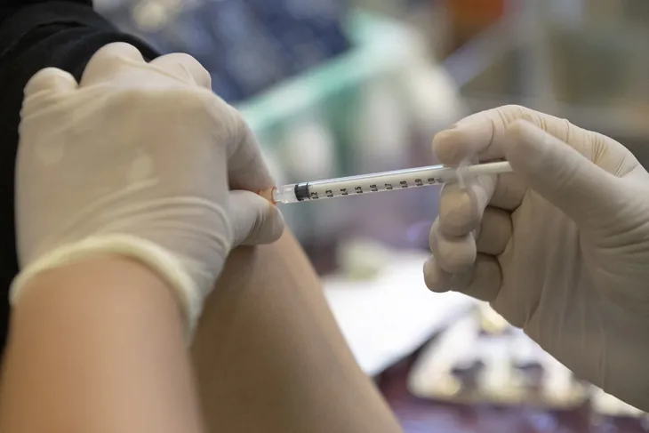 Vaccine ngừa COVID-19 của Thái Lan sẵn sàng cho thử nghiệm trên người - Ảnh 1. Vaccine ngừa COVID-19 của Thái Lan sẵn sàng cho thử nghiệm trên người - Ảnh 1.