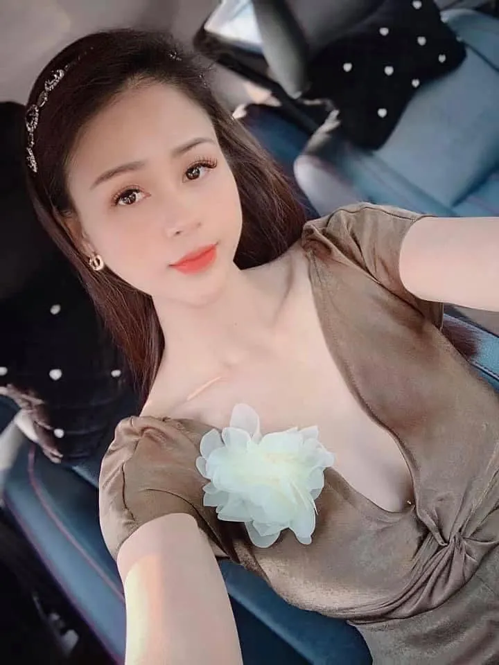 Diễn viên Việt tuần qua: Quỳnh Nga đọ độ sexy với Quỳnh Kool - Ảnh 10. Diễn viên Việt tuần qua: Quỳnh Nga đọ độ sexy với Quỳnh Kool - Ảnh 10.