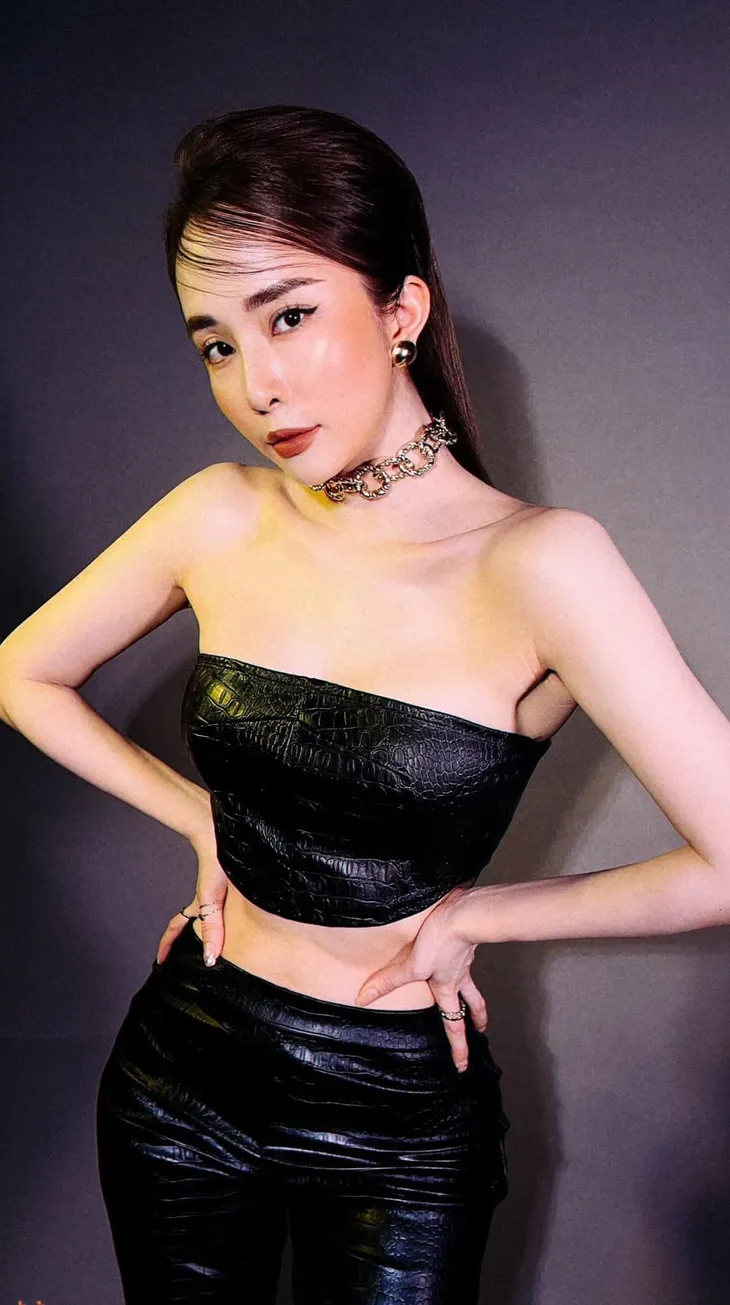 Diễn viên Việt tuần qua: Quỳnh Nga đọ độ sexy với Quỳnh Kool - Ảnh 15. Diễn viên Việt tuần qua: Quỳnh Nga đọ độ sexy với Quỳnh Kool - Ảnh 15.