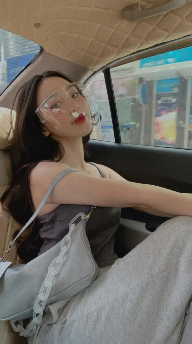 Diễn viên Việt tuần qua: Quỳnh Nga đọ độ sexy với Quỳnh Kool - Ảnh 6. Diễn viên Việt tuần qua: Quỳnh Nga đọ độ sexy với Quỳnh Kool - Ảnh 6.