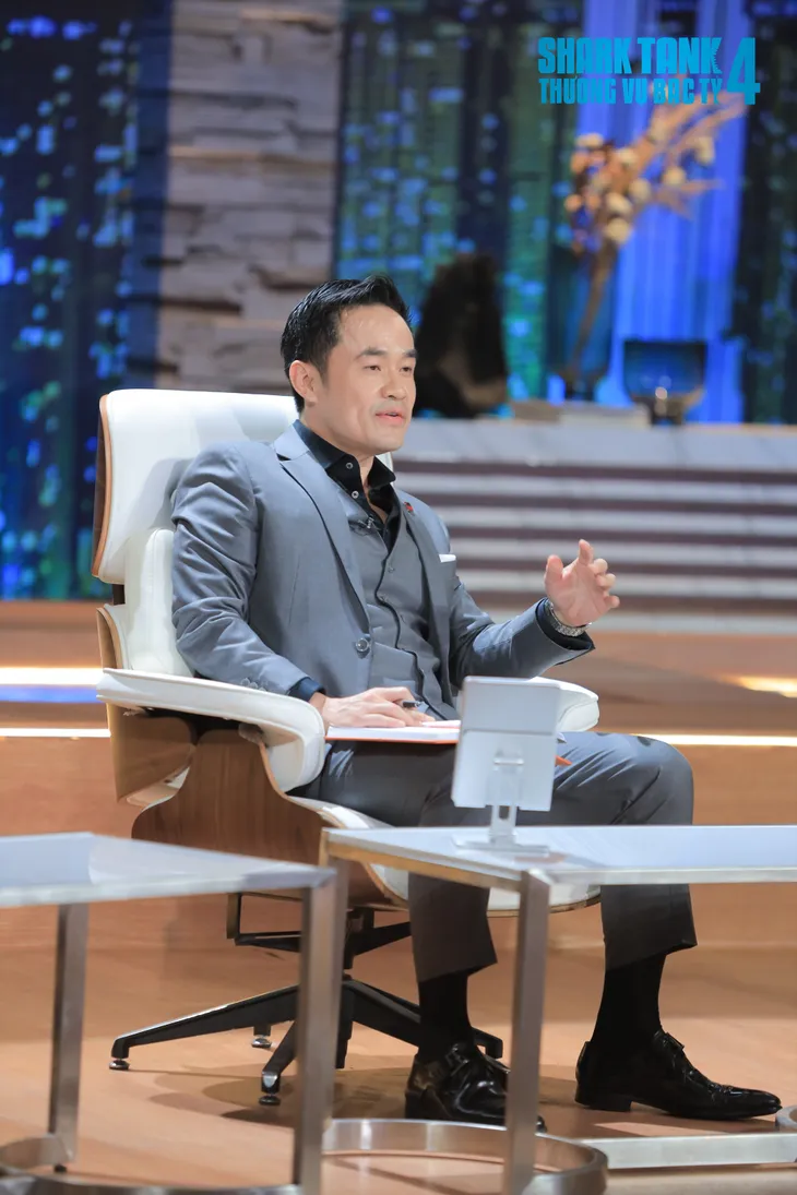 Shark Tank Việt Nam: 3 Shark đổ xô đề nghị đầu tư vào mô hình cho thuê kho cá nhân - Ảnh 2. Shark Tank Việt Nam: 3 Shark đổ xô đề nghị đầu tư vào mô hình cho thuê kho cá nhân - Ảnh 2.