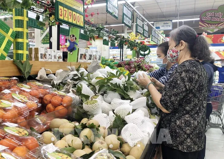 Siêu thị tăng lượng hàng hóa khi TP Hồ Chí Minh nâng mức giãn cách - Ảnh 1. Siêu thị tăng lượng hàng hóa khi TP Hồ Chí Minh nâng mức giãn cách - Ảnh 1.