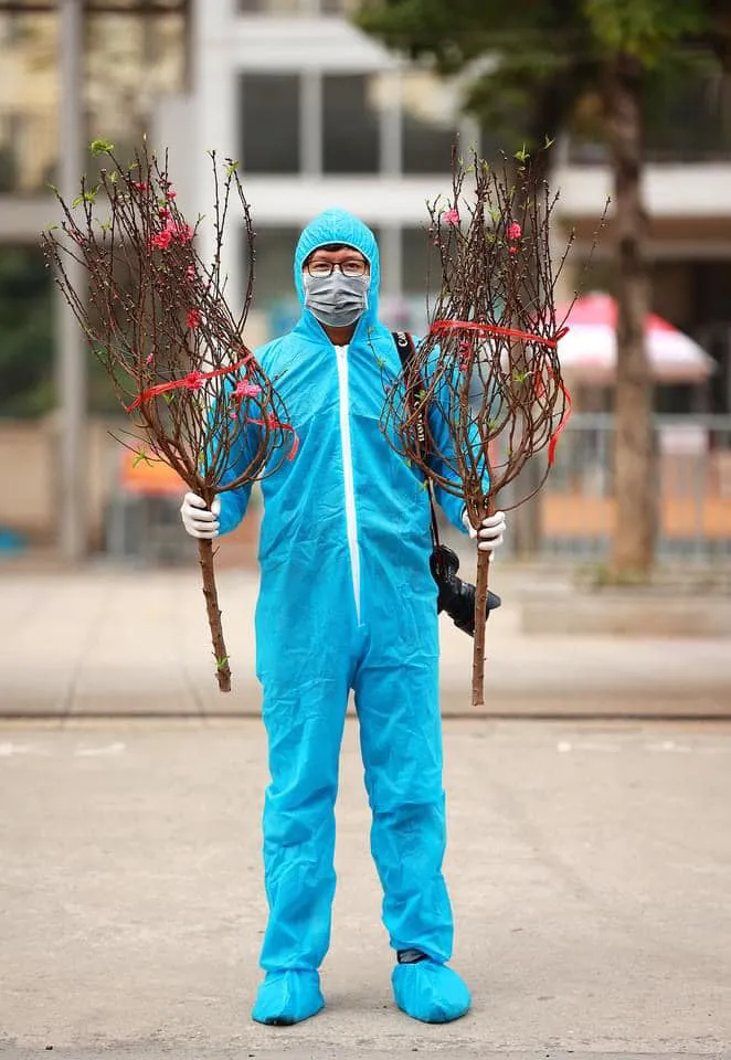 Báo chí truyền thông trong cuộc chiến với đại dịch COVID - 19: Vượt gian nan thắp lửa tuyến đầu - Ảnh 3. Báo chí truyền thông trong cuộc chiến với đại dịch COVID - 19: Vượt gian nan thắp lửa tuyến đầu - Ảnh 3.